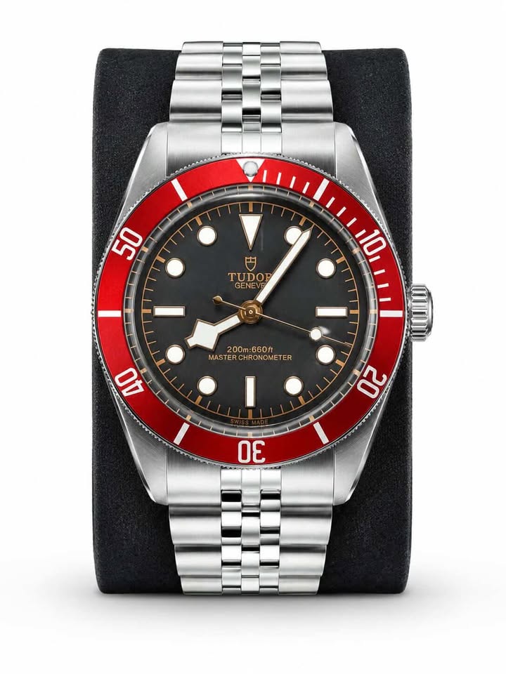 Tudor Black Bay Burgundy 41mm Jubilee